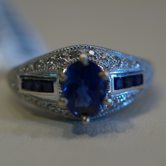 14KW Gold Genuine Blue Sapphire & Diamond Ring - Picture 3 of 9